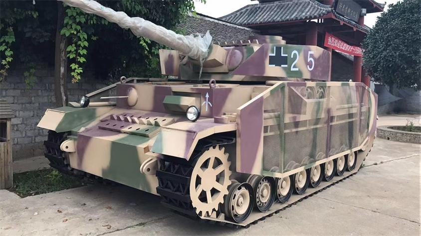 石渠县坦克模型